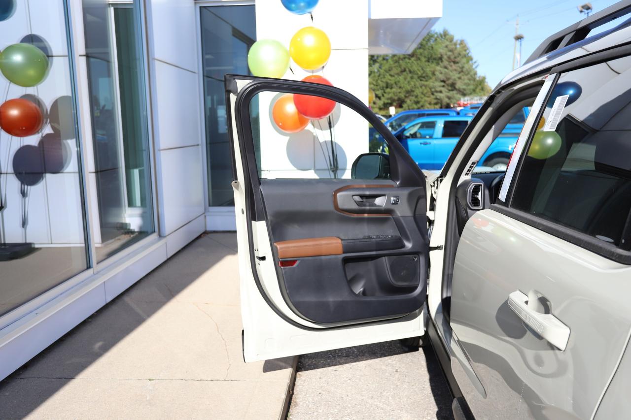 2025 Ford Bronco Sport Outer Banks 4X4 Photo5