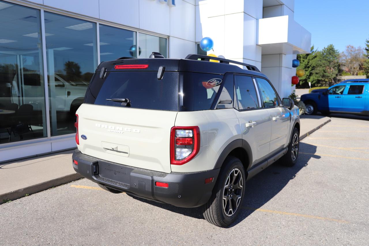 2025 Ford Bronco Sport Outer Banks 4X4 Photo5