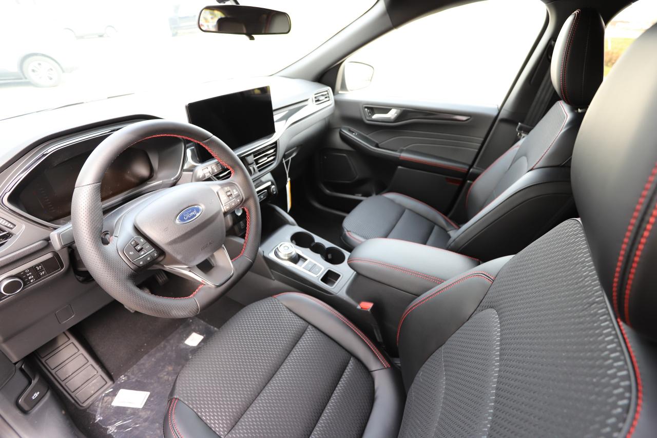 2026 Ford Escape ST-Line AWD Photo