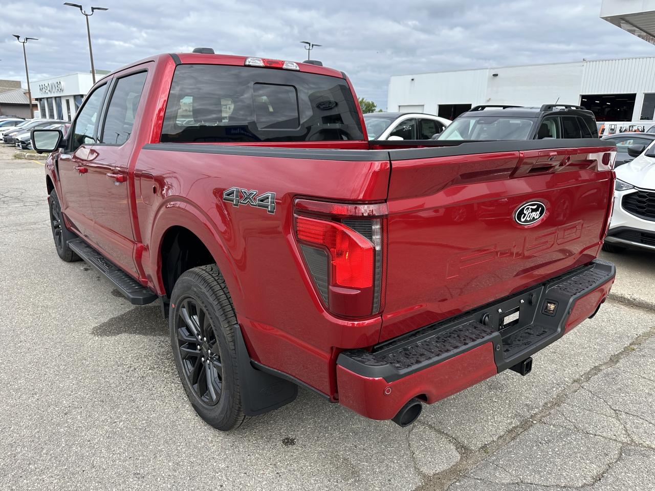 2025 Ford F-150 XLT Photo4