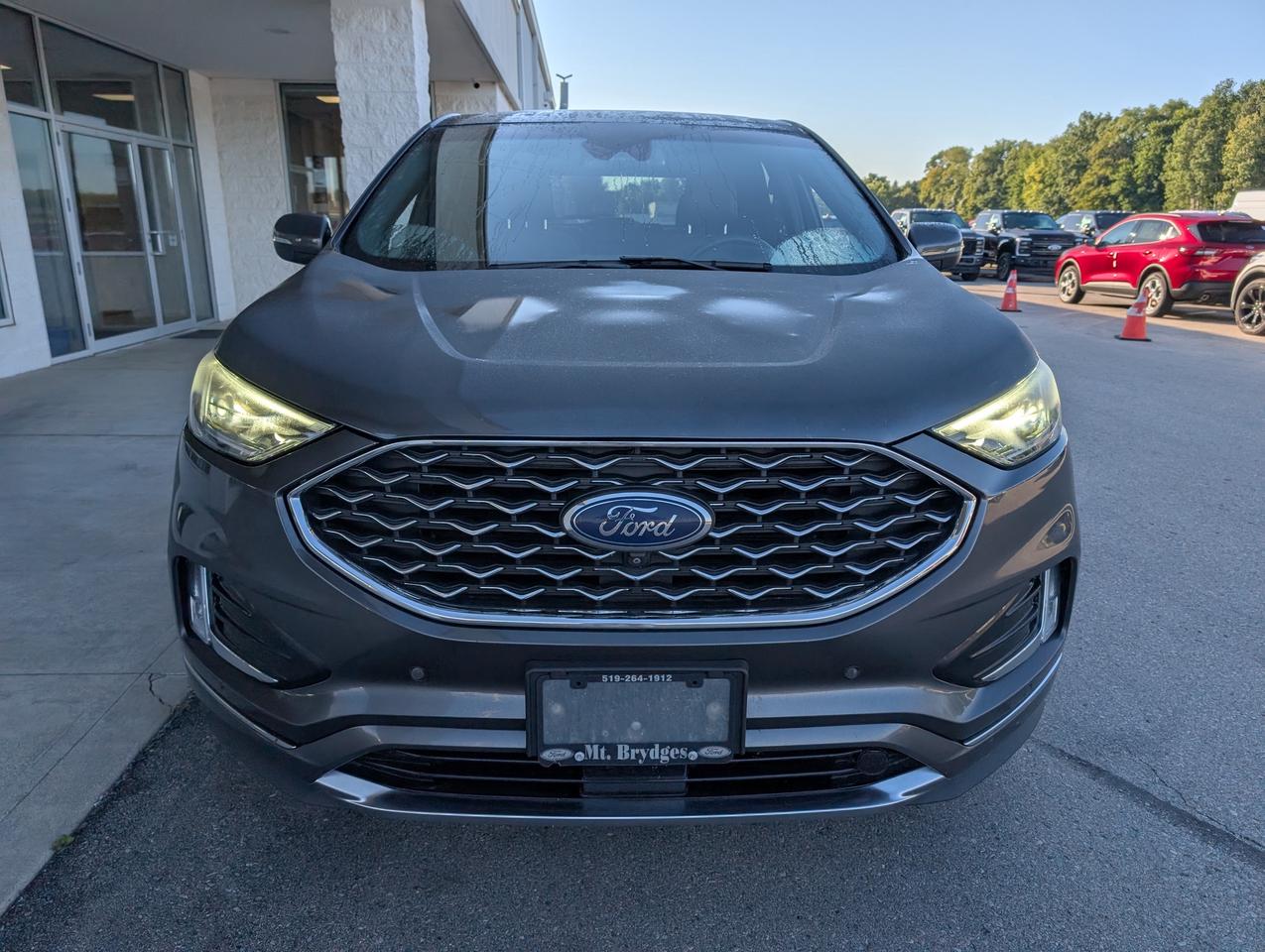 2020 Ford Edge Titanium Photo
