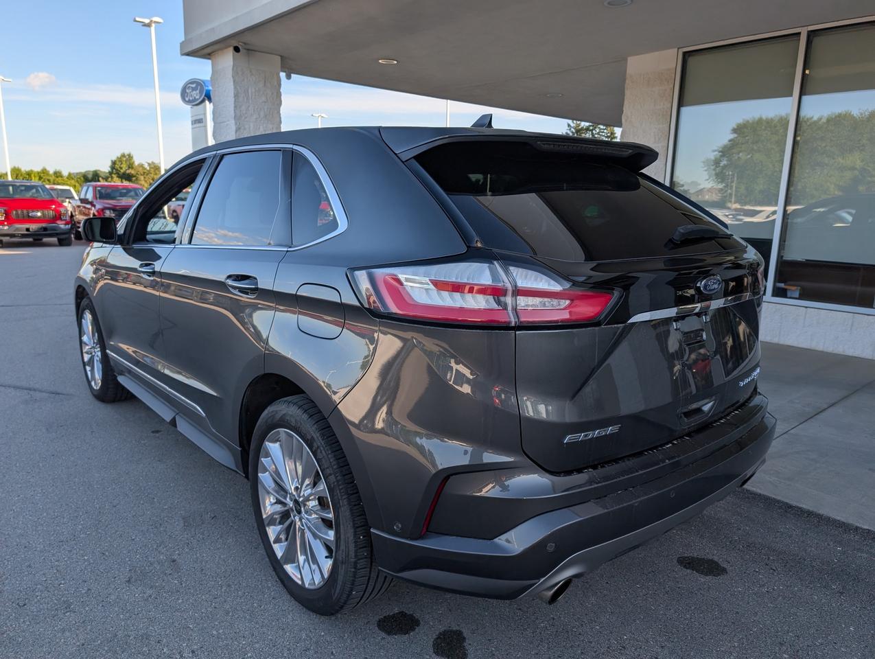 2020 Ford Edge Titanium Photo