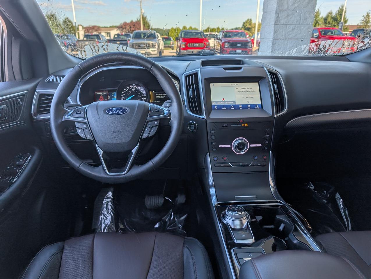 2020 Ford Edge Titanium Photo