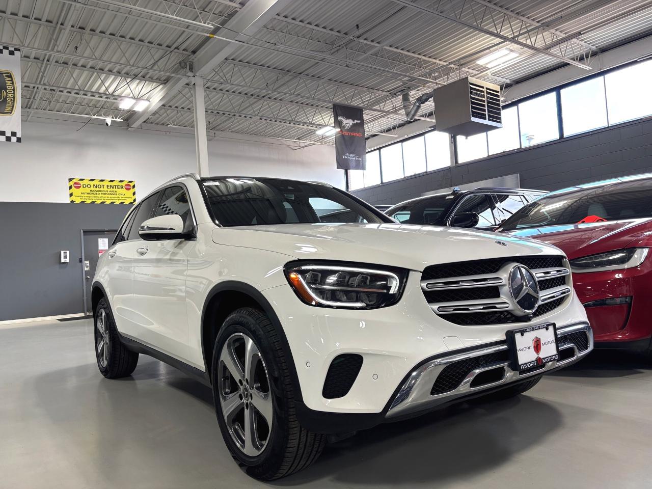 2021 Mercedes-Benz GLC GLC300|4MATIC|NAV|LEATHER|AMBIENT|DUALROOF|360CAM| - Photo #2