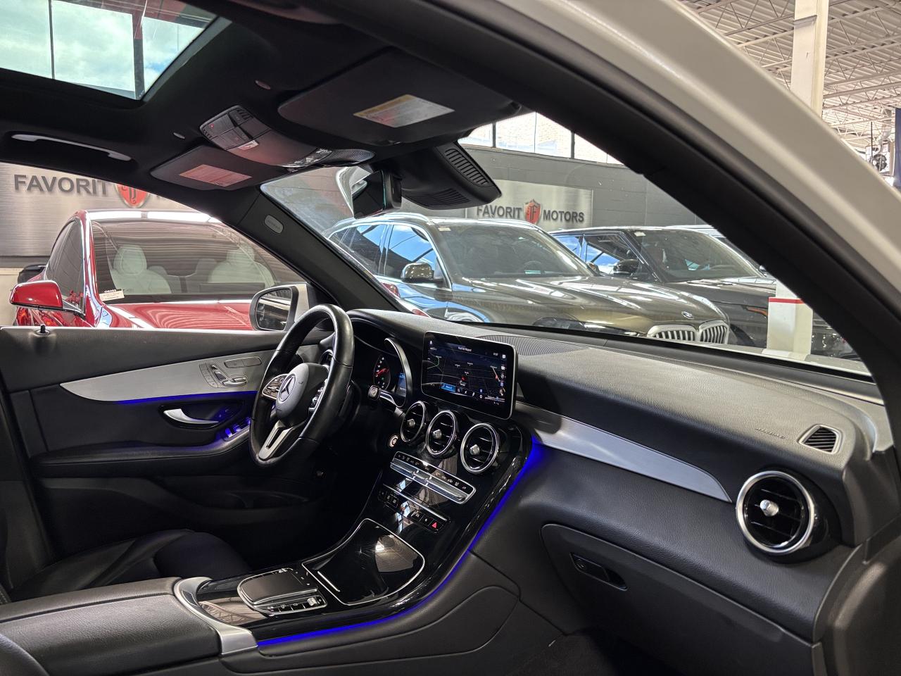 2021 Mercedes-Benz GLC GLC300|4MATIC|NAV|LEATHER|AMBIENT|DUALROOF|360CAM| - Photo #12