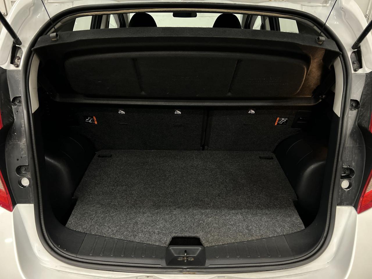 2014 Nissan Versa Note SL | TECH PKG | LOW KMS!| HTD SEATS | 360 CAM |NAV Photo