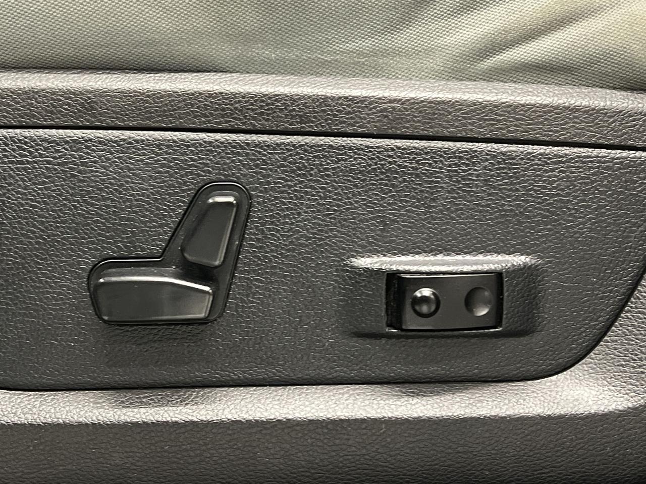 2016 RAM 1500 SLT 4X4 | CERTIFIED! | 5.7L HEMI V8 | TOW PACKAGE Photo