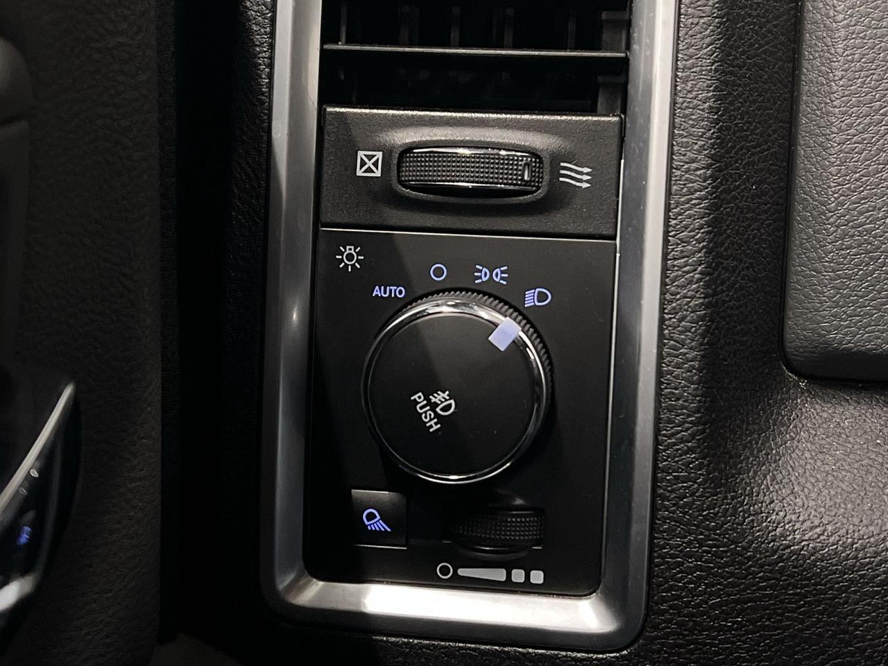 2016 RAM 1500 SLT 4X4 | CERTIFIED! | 5.7L HEMI V8 | TOW PACKAGE Photo