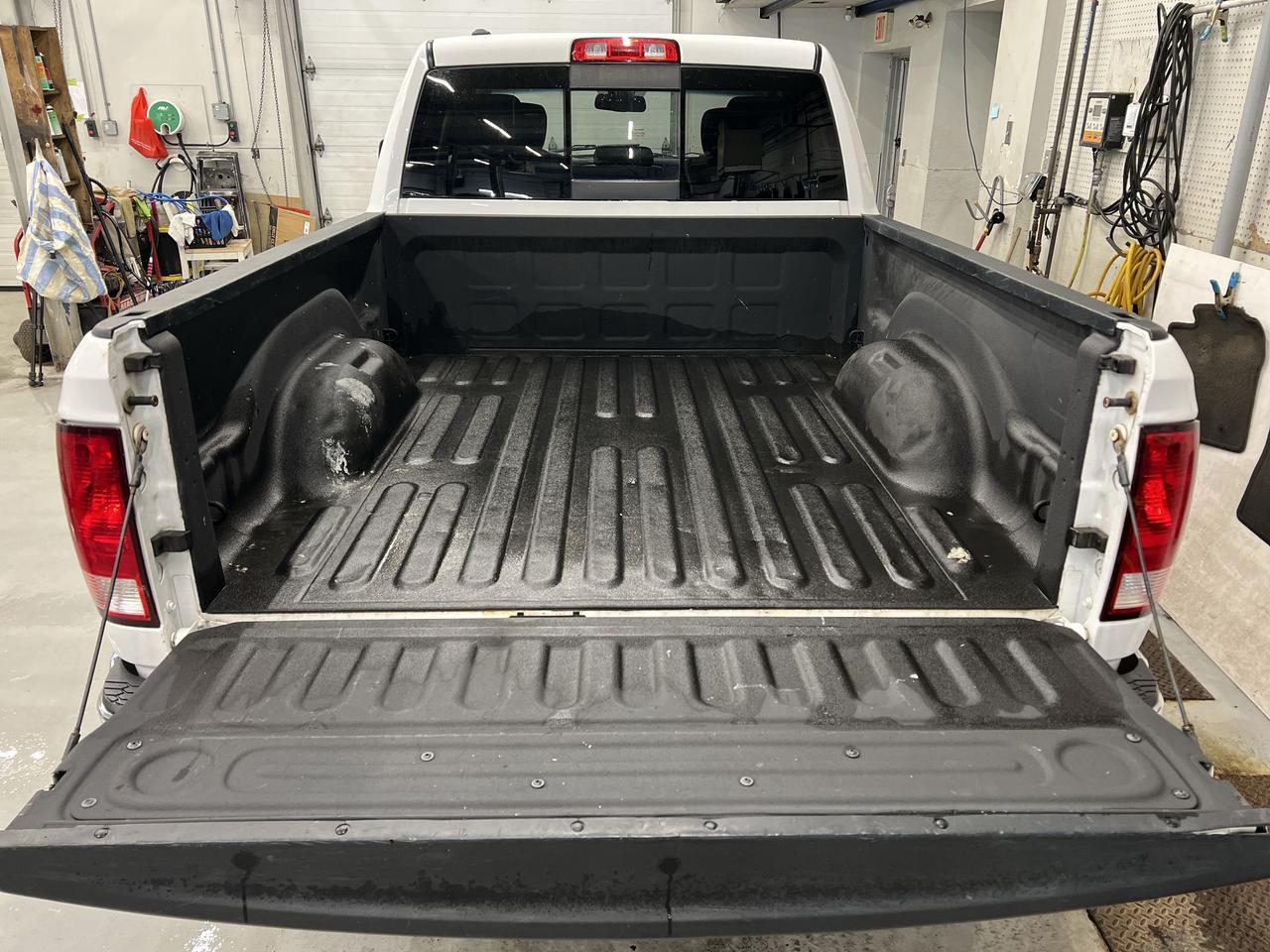 2016 RAM 1500 SLT 4X4 | CERTIFIED! | 5.7L HEMI V8 | TOW PACKAGE Photo