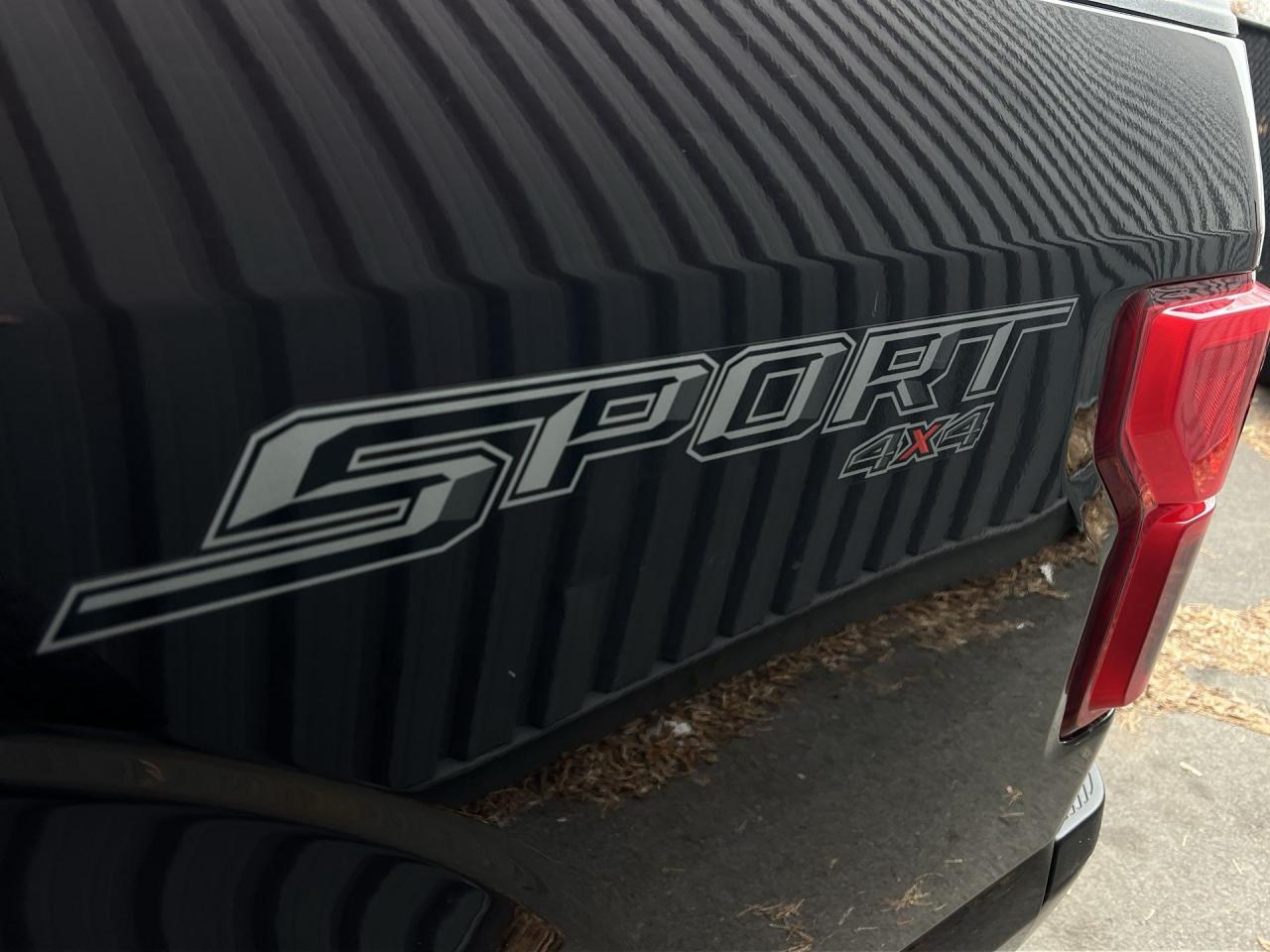 2020 Ford F-150 LARIAT SPORT 4X4 | COOLED LEATHER | CREW | CARPLAY Photo