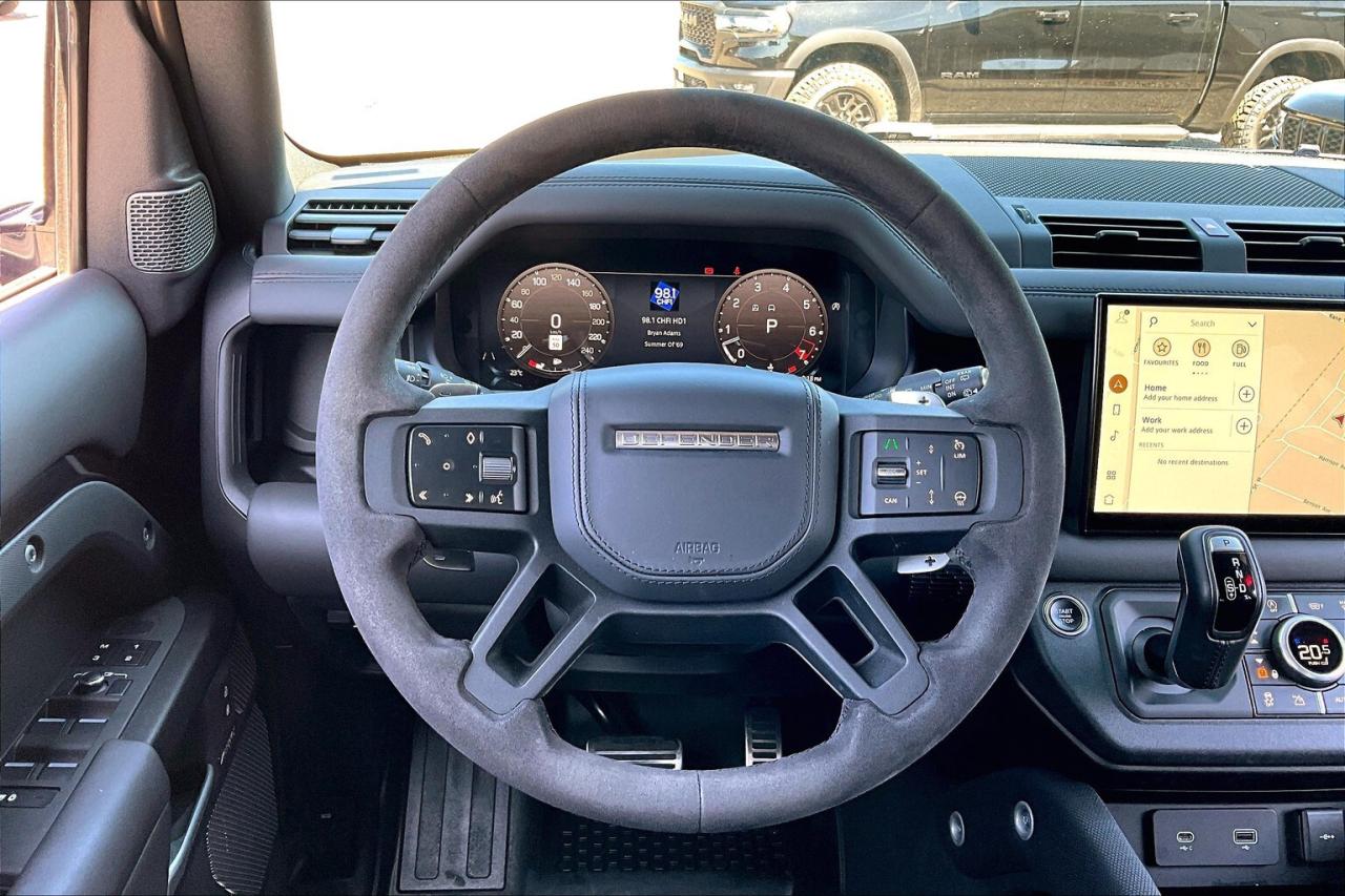 2023 Land Rover Defender 110 | 5.0L Supercharged V8 | AWD Photo4