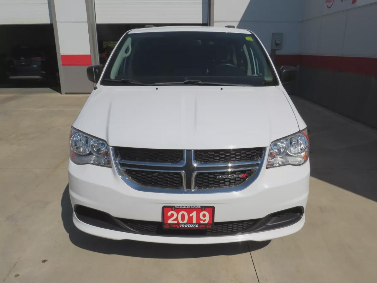2019 Dodge Grand Caravan Canada Value Package  | Safety Certified | 7 Passenger | Tints | Alloy Rims | Stow And Go | Reverse Camera | Cruise Control | Bluetooth | CD Player Photo