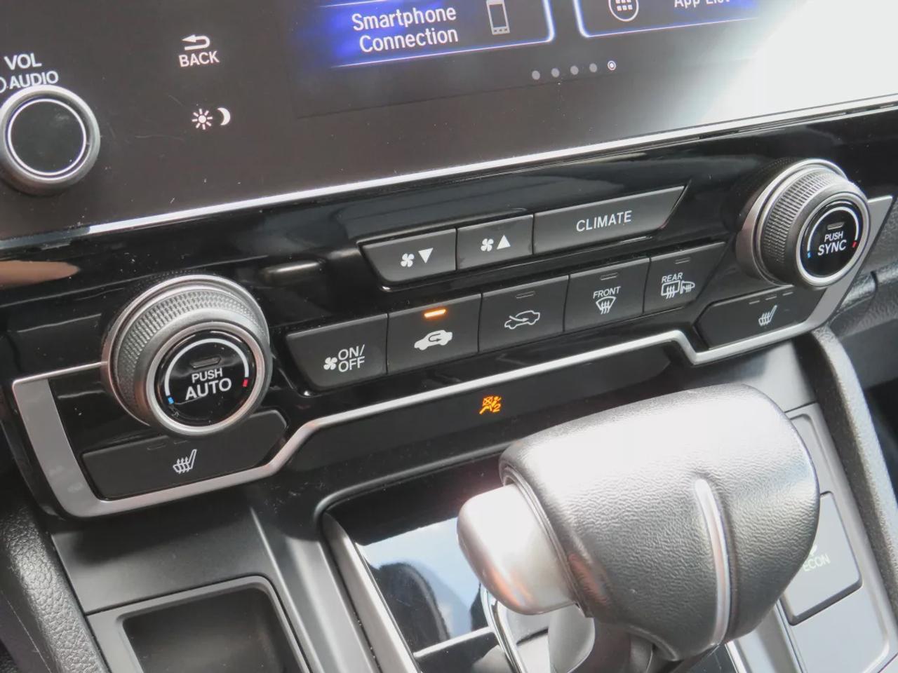 2019 Honda CR-V Touring (**LOW KM!!**CLEAN TITLE/NO ACCIDENTS!!**SAFETY/CERTIFIED!!**AWD**ALLOY RIMS**LEATHER**SUNROOF**NAVIGATION**BLIND SPOT MONITORING**REVERSE CAMERA**DIGITAL TOUCHSCREEN**HEATED SEATS**REAR PRIVACY COVER**CRUISE CONTROL**BLUETOOTH**) Photo