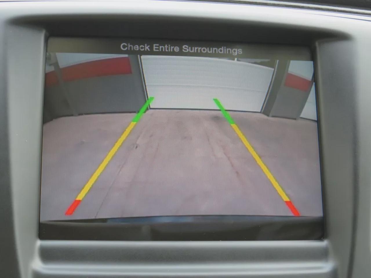 2015 Chrysler 200 C (**CLEAN TITLE/NO ACCIDENTS!!**SAFETY/CERTIFIED!!**ALLOY RIMS**REMOTE START**LEATHER**NAVIGATION**HEATED SEATS**FOG LIGHTS**POWER SEATS**REVERSE CAMERA**DIGITAL TOUCHSCREEN**PUSH BUTTON START**CRUISE CONTROL**BLUETOOTH**) Photo