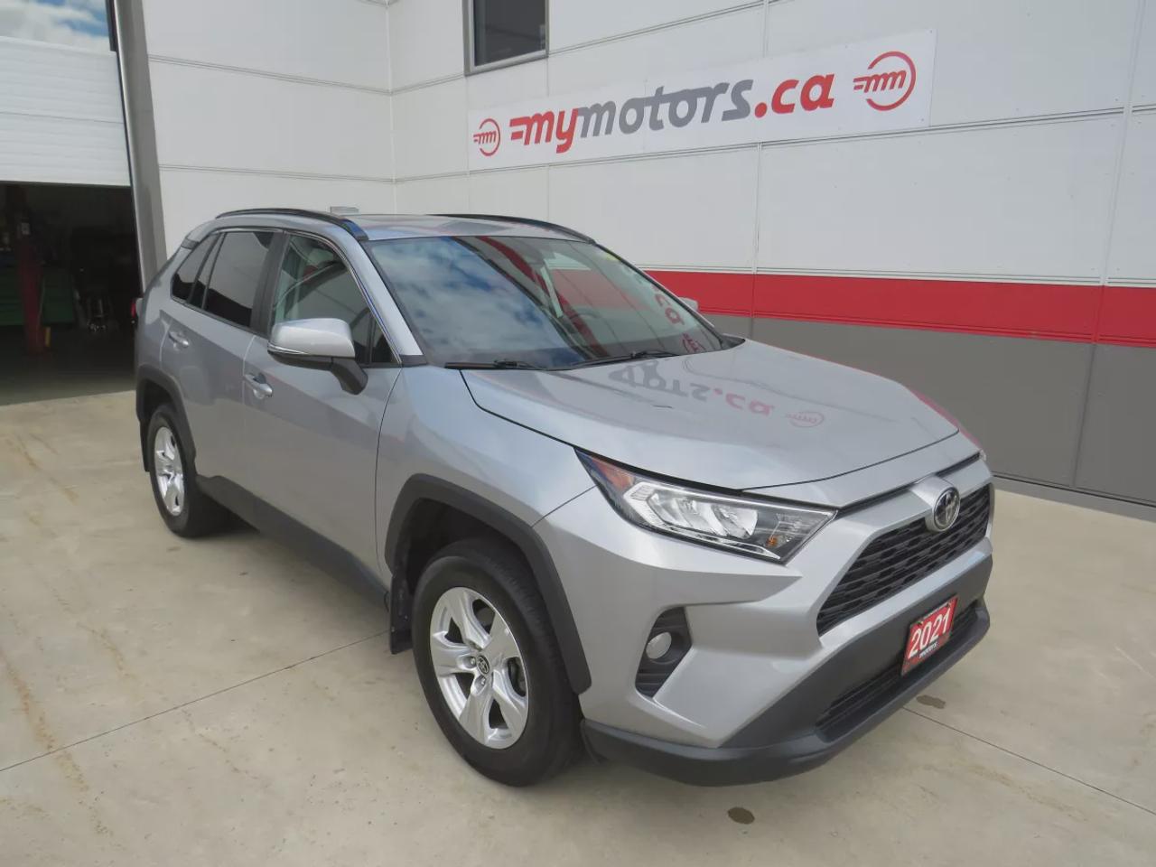 2021 Toyota RAV4 XLE  | Very Low Km | Clean Title | No Accidents | Safety Certified | Sunroof | Alloy Rims | Power Seats | Leather Wrapped Steering Wheel | Power Tailgate | Rear Cargo Mat | Rear Privacy Cover | Custom Toyota Floor Mats | Bluetooth | Cruise Control Photo0