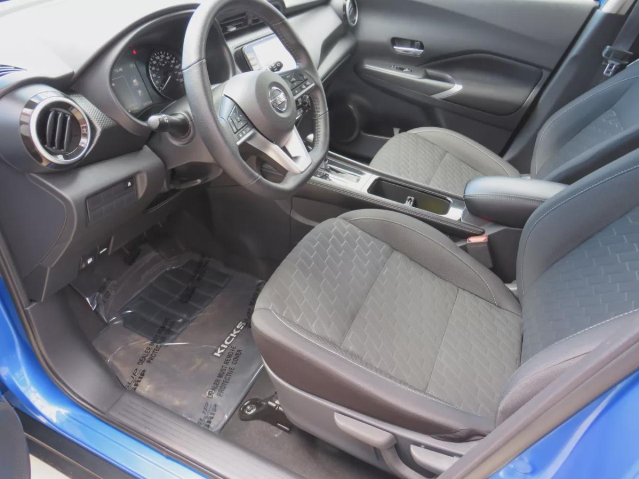 2021 Nissan Kicks SV (**SAFETY/CERTIFIED!!**VERY LOW KM!!**REMOTE START**ALLOY RIMS**HEATED SEATS**PUSH BUTTON START**HEATED STEERING WHEEL**DIGITAL TOUCHSCREEN**REVERSE CAMERA**LEATHER WRAPPED STEERING WHEEL**DIGITAL CLIMATE CONTROL**CRUISE CONTROL**BLUETOOTH**USB**) Photo