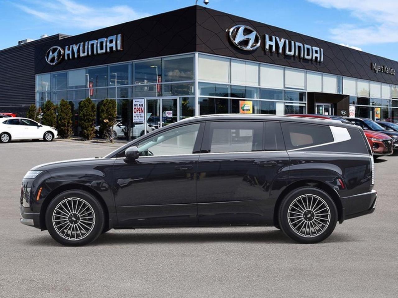 2026 Chevrolet Silverado 1500 RST  RST, 5.3 V8, FRONT BUCKETS, MAX TRAILERING Photo