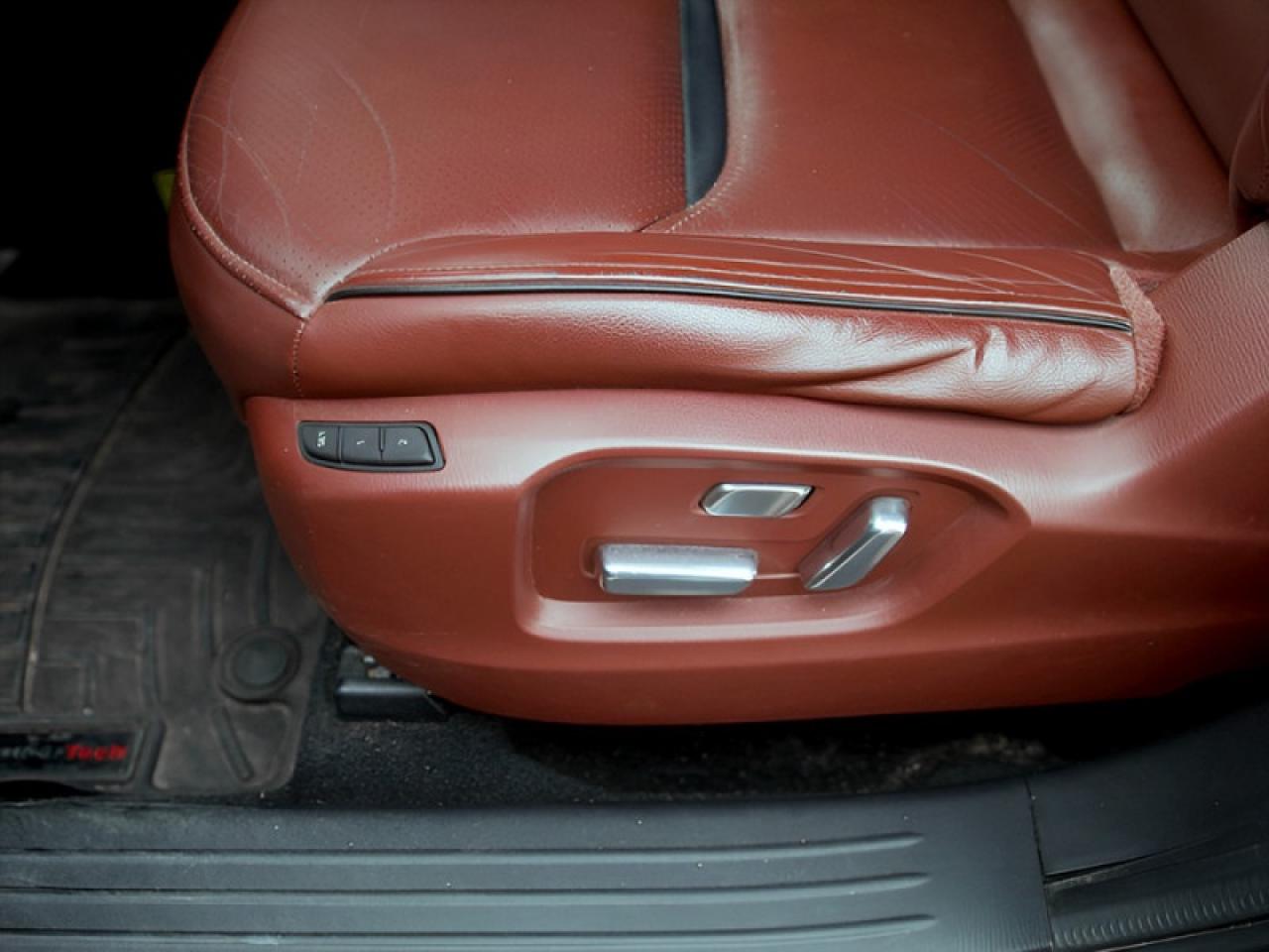 2017 Mazda CX-9 Signature  **21 SERVICE RECORDS - 1 OWNER** Photo