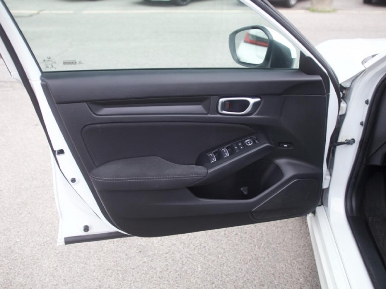 2022 Honda Civic Sedan LX  **LOW KMS - 1 OWNER** Photo