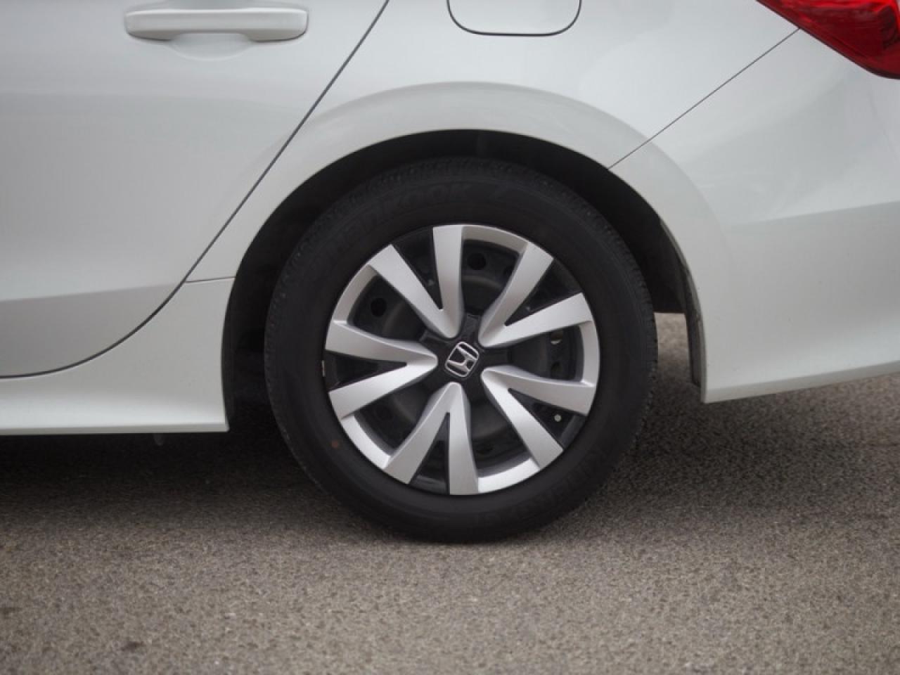 2022 Honda Civic Sedan LX  **LOW KMS - 1 OWNER** Photo