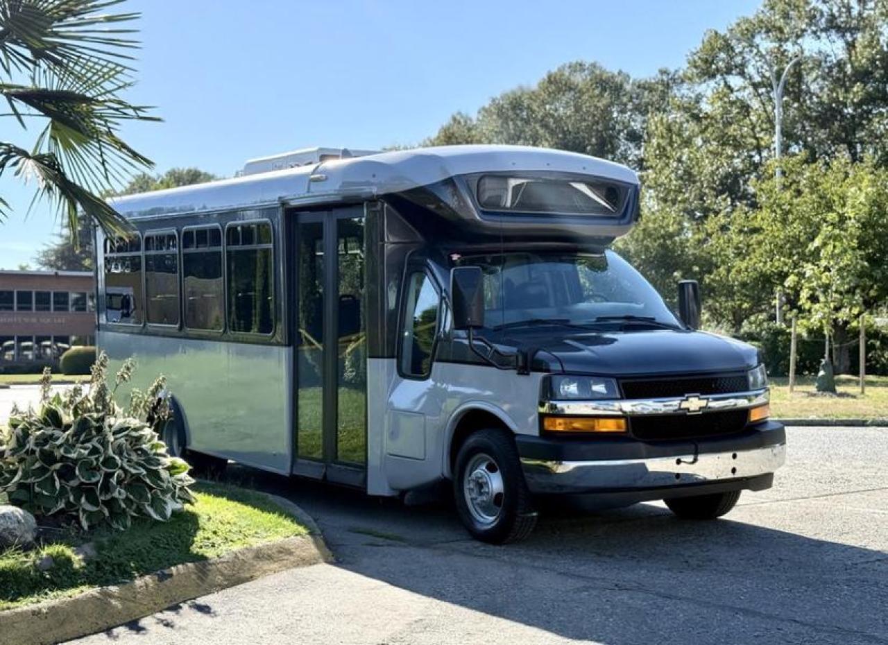Used 2019 Chevrolet Express 4500 22-Passenger Wheelchair Accessible Bus for sale in Burnaby, BC