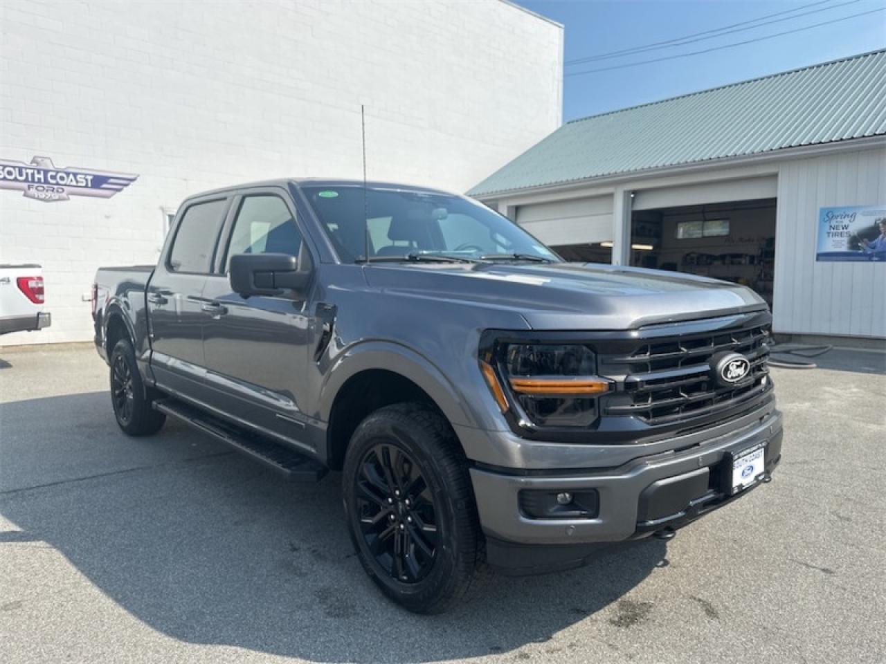 2025 Ford F-150 XLT  - Tow Package Photo5
