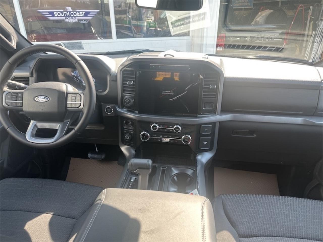 2025 Ford F-150 XLT  - Tow Package Photo5