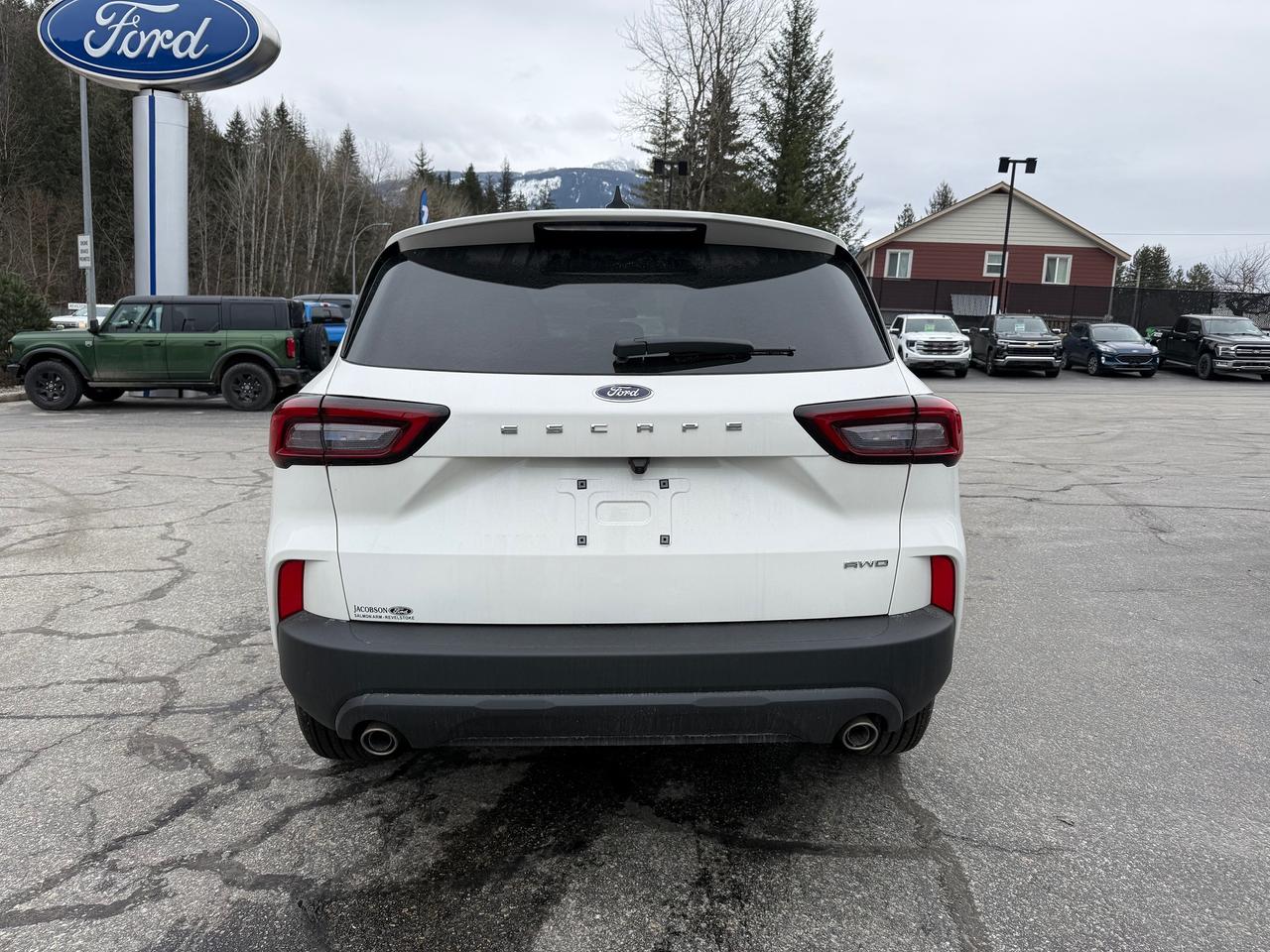 2026 Ford Escape ST-Line Photo4