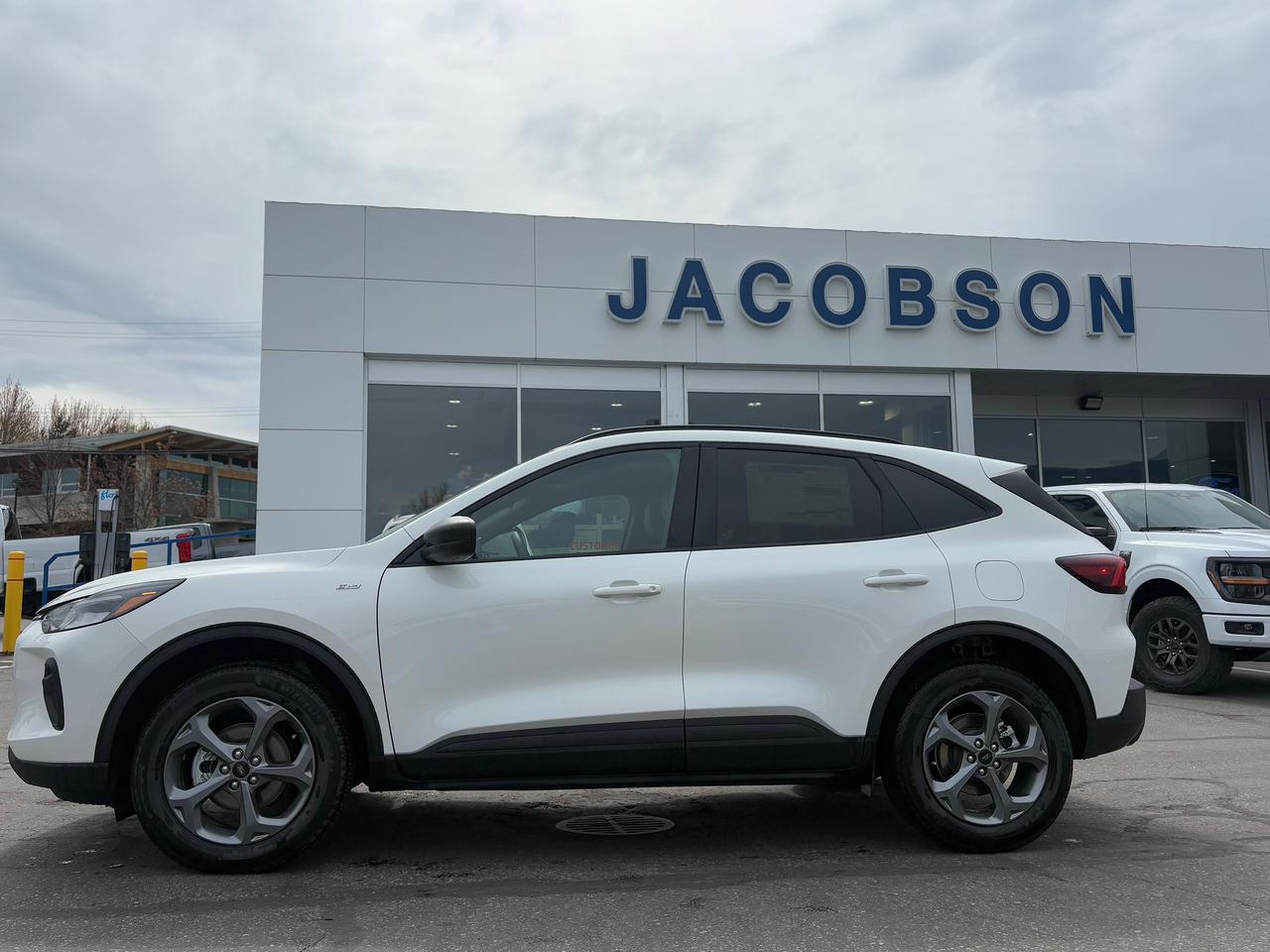 2026 Ford Escape ST-Line Photo1