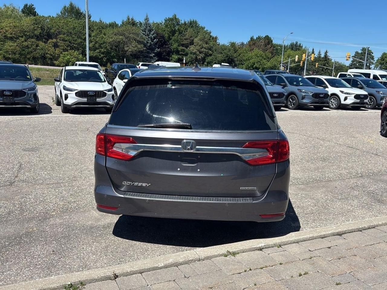 2018 Honda Odyssey Touring Photo
