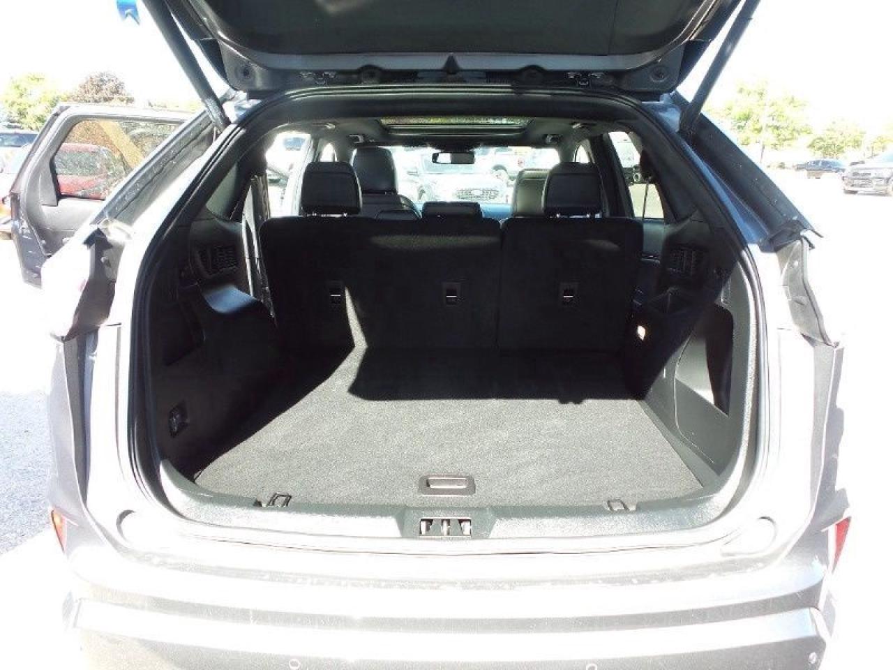 2022 Ford Edge ST LINE, COPILOT PACKAGE, PANO ROOF, HEATED WHEEL! Photo