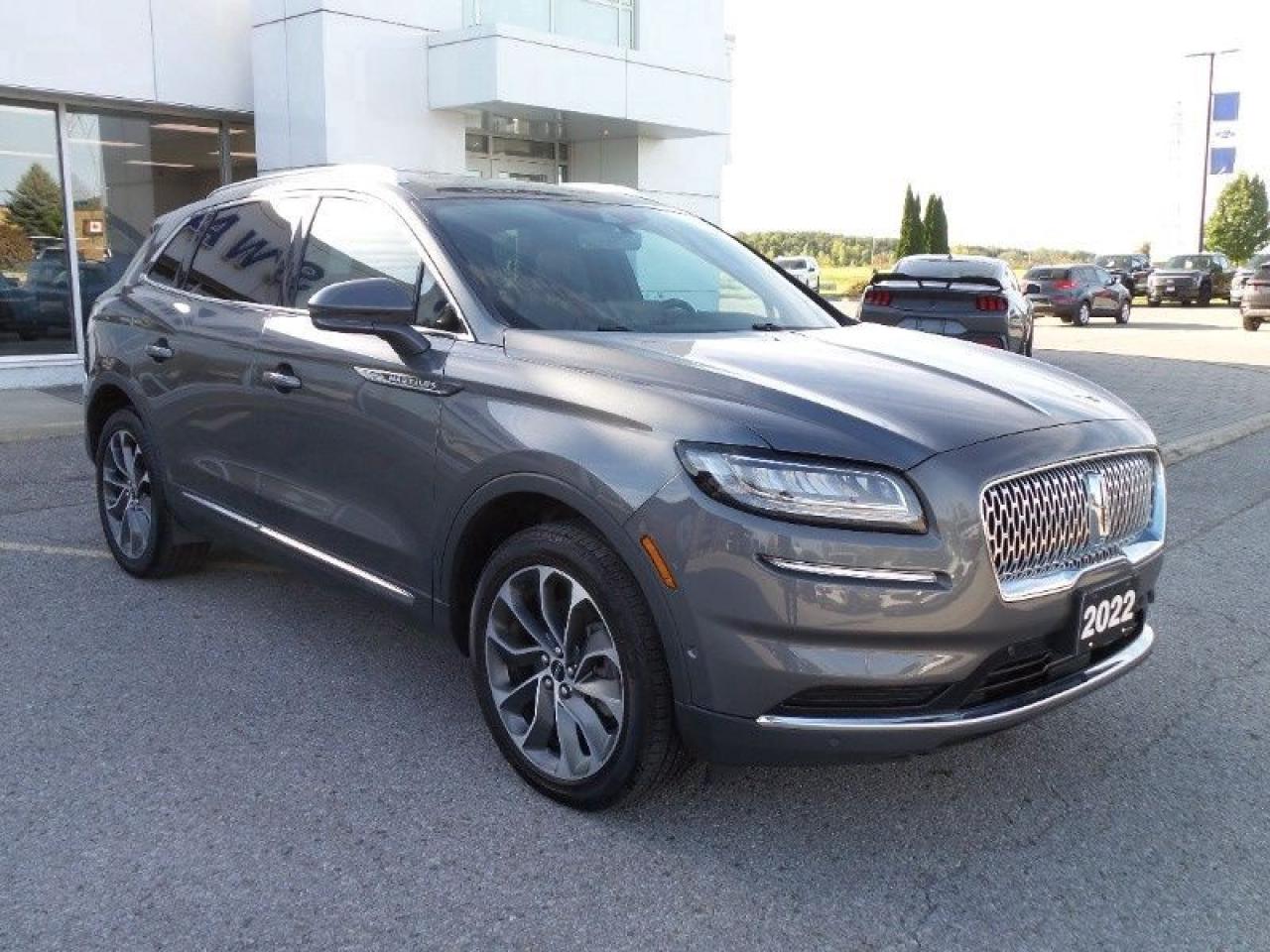 2022 Lincoln Nautilus RESERVE Photo5