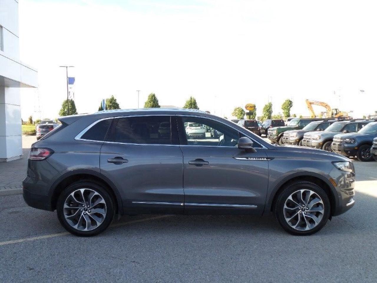 2022 Lincoln Nautilus RESERVE Photo