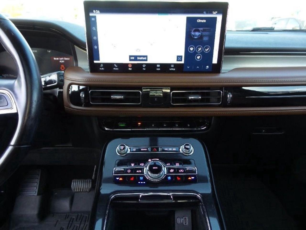 2022 Lincoln Nautilus RESERVE Photo5