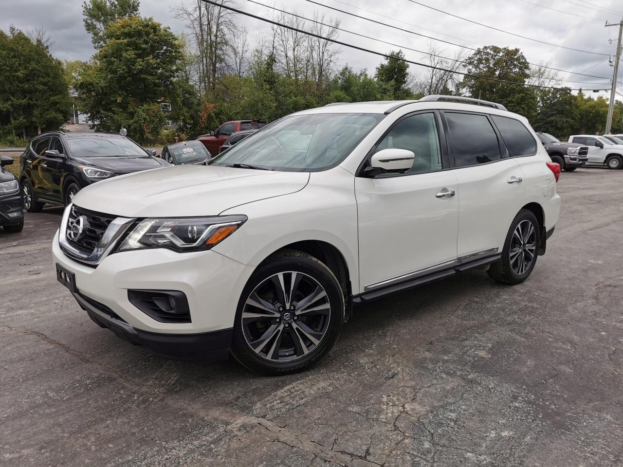 Used 2017 Nissan Pathfinder Platinum 4WD for sale in Madoc, ON