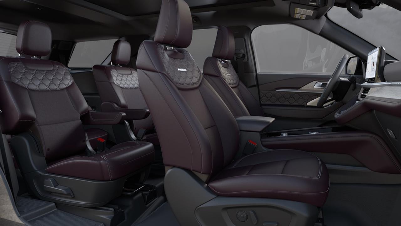 2025 Ford Explorer Platinum Photo