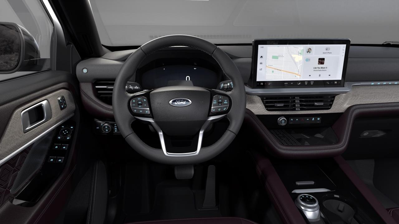 2025 Ford Explorer Platinum Photo