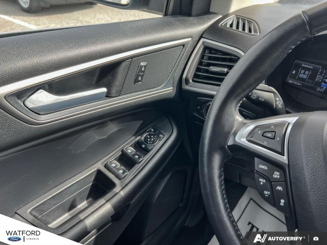 2023 Ford Edge SEL AWD Photo