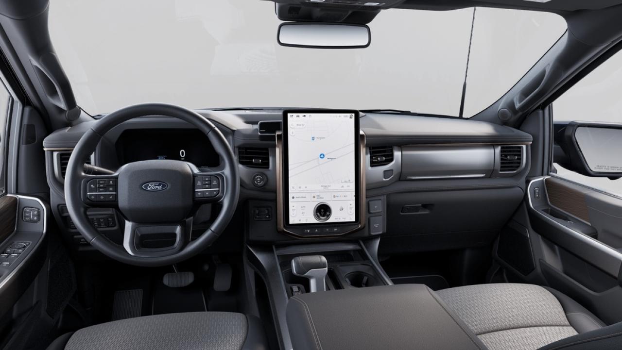 2025 Ford F-150 Lightning Lariat Photo