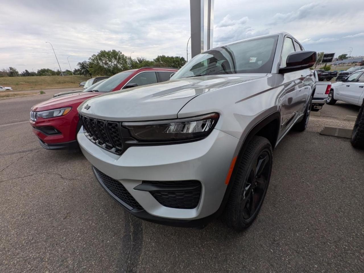 2025 Jeep Grand Cherokee Altitude Photo