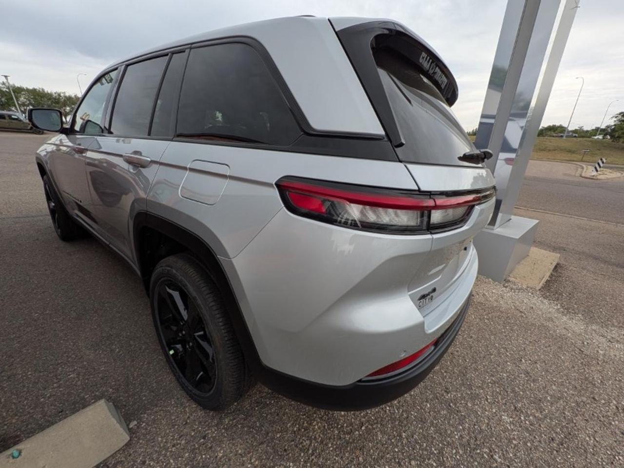 2025 Jeep Grand Cherokee Altitude Photo