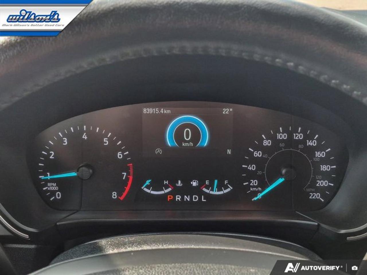 2020 Ford Escape SEL AWD | Pano Roof | Leather | Navi | Heated Seats + Steering | Remote Start | Reverse Cam & More ! Photo