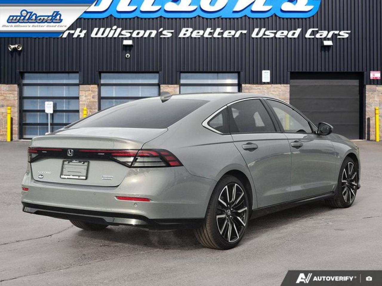 2025 Honda Accord Hybrid Touring | Leather | Sunroof | Nav | Adaptive Cruise | Cooled + Heated Seats | and More ! Photo