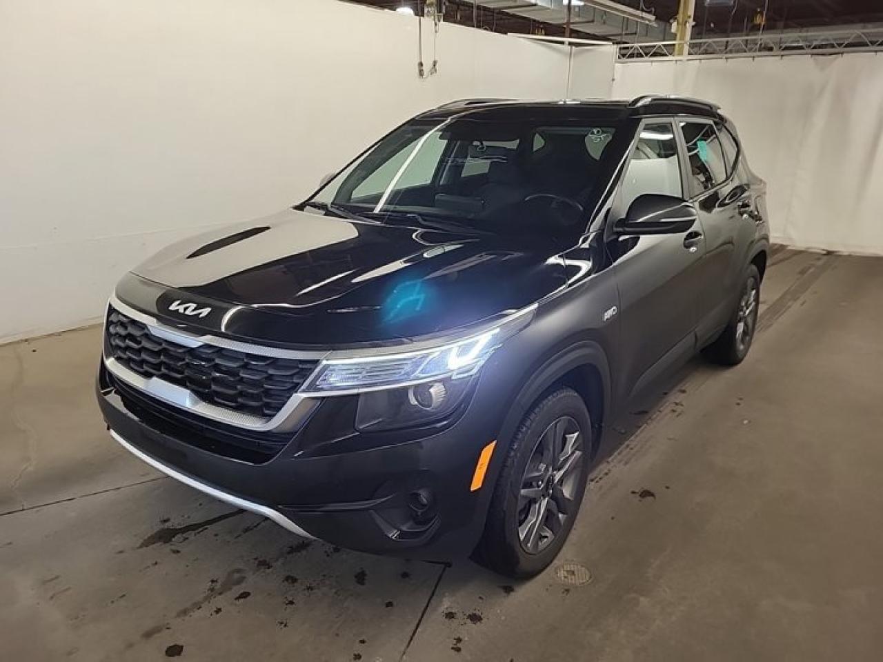 Used 2022 Kia Seltos LX AWD | Heated Seats | CarPlay + Android | Rear Camera | Blind Spot Monitor | for sale in Guelph, ON