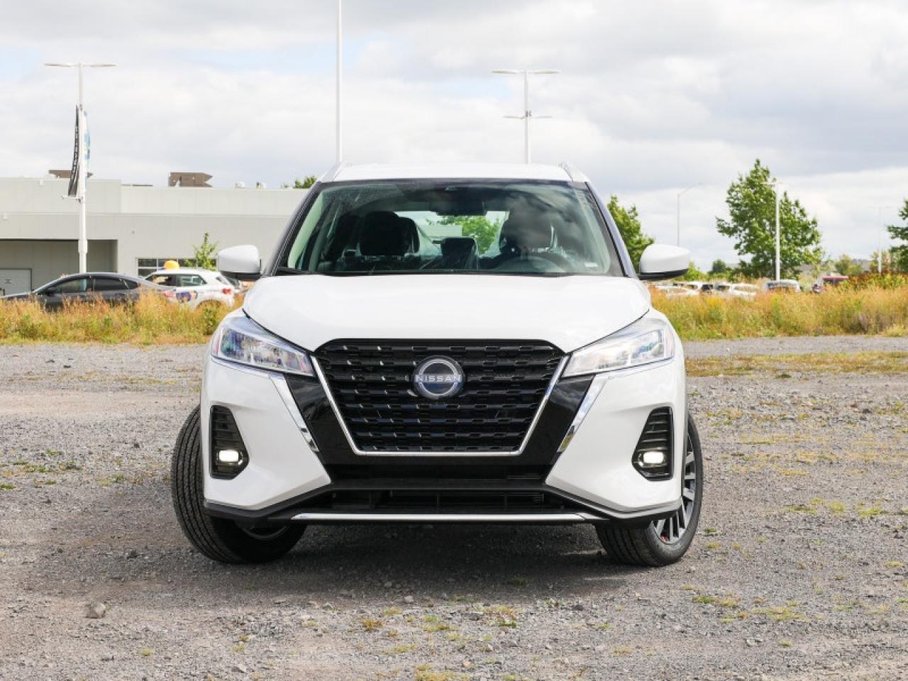 2025 Nissan Kicks Play SV  - Heated Seats -  Apple CarPlay Photo