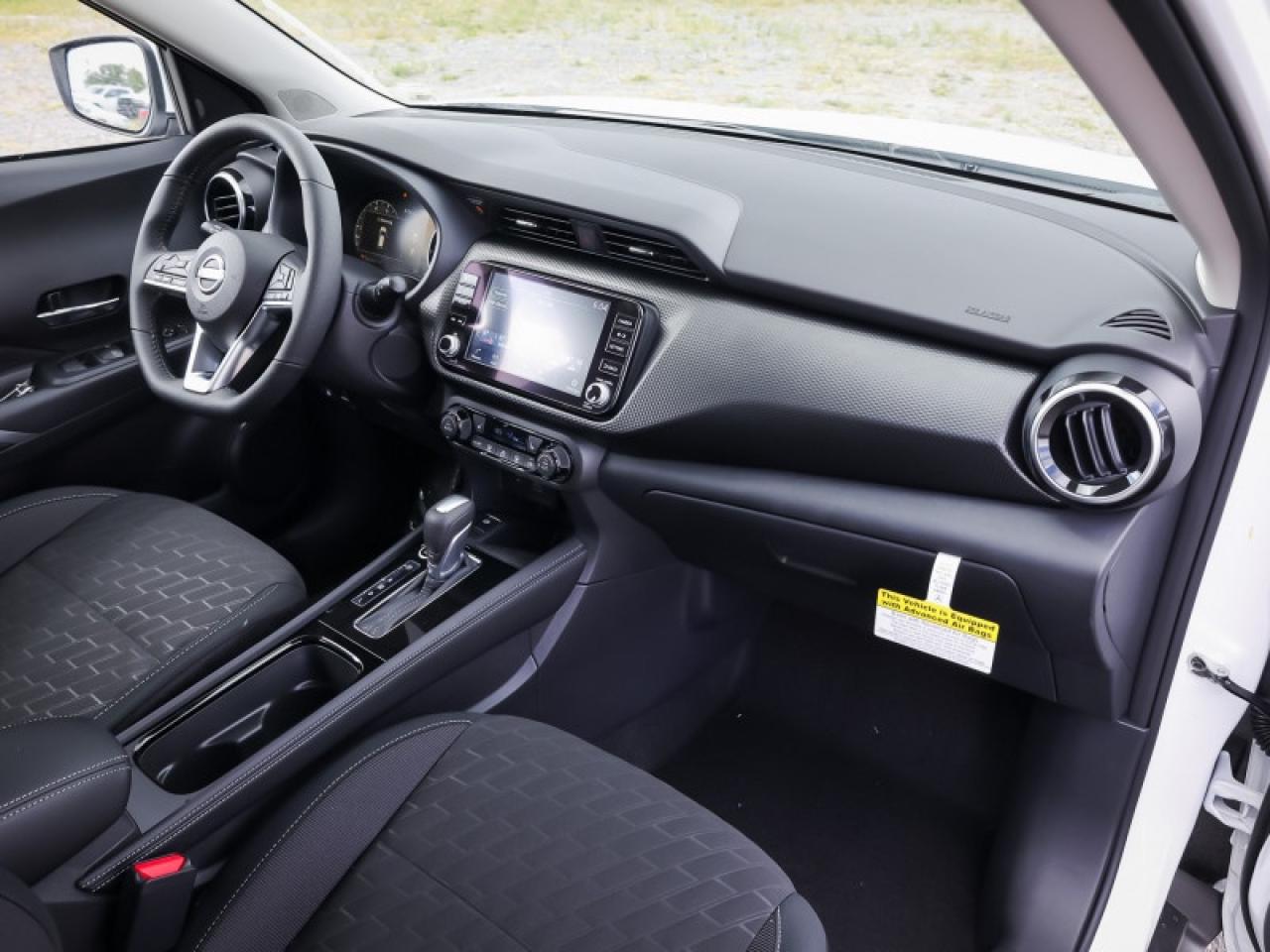 2025 Nissan Kicks Play SV  - Heated Seats -  Apple CarPlay Photo