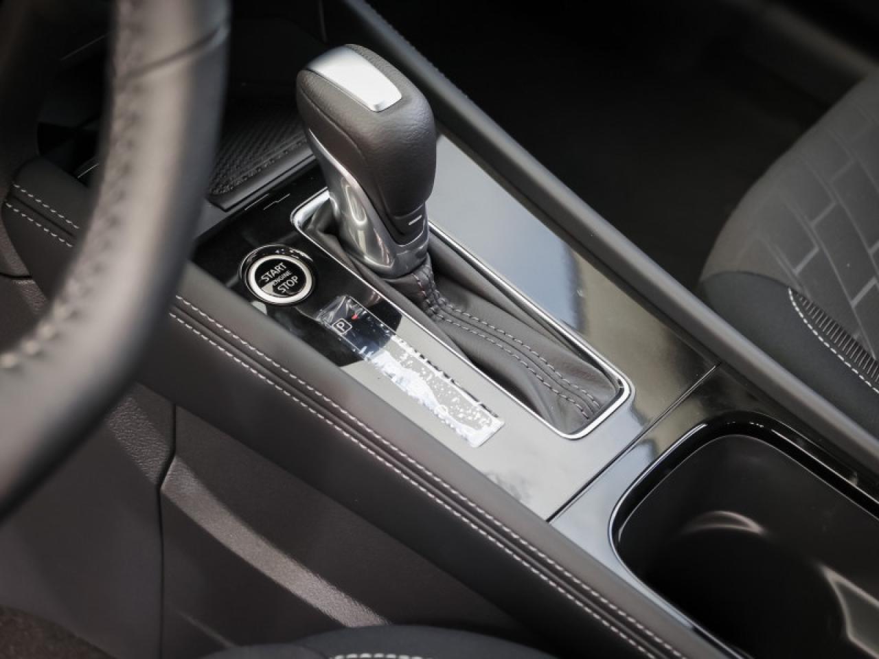 2025 Nissan Kicks Play SV  - Heated Seats -  Apple CarPlay Photo