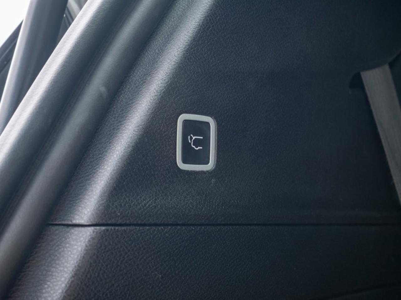 2022 Chrysler Pacifica Limited Photo