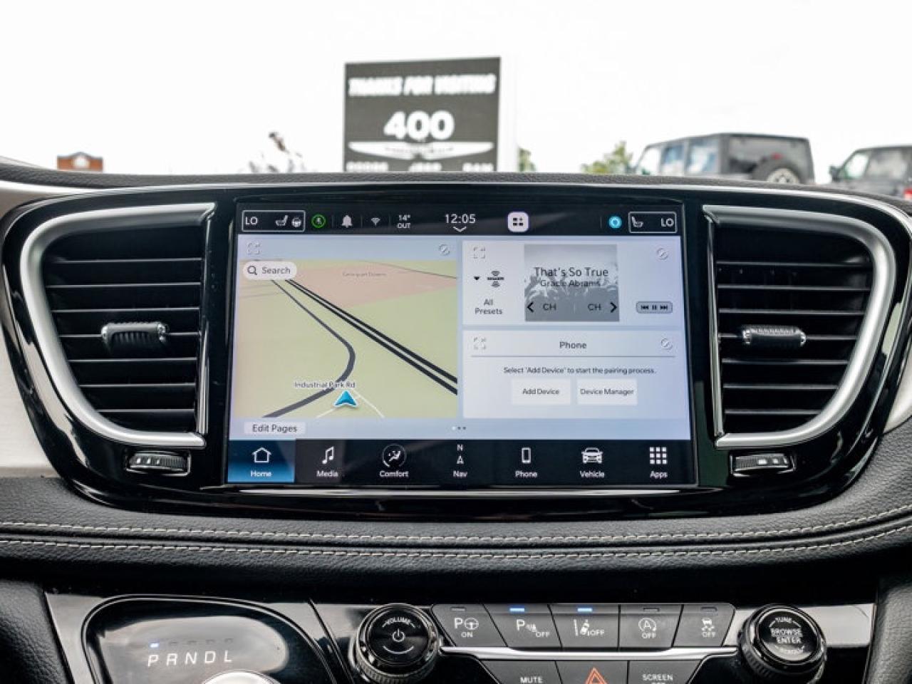 2022 Chrysler Pacifica Limited Photo