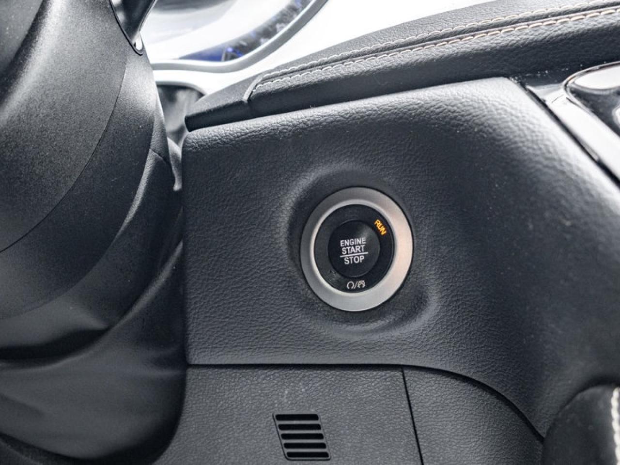 2022 Chrysler Pacifica Limited Photo